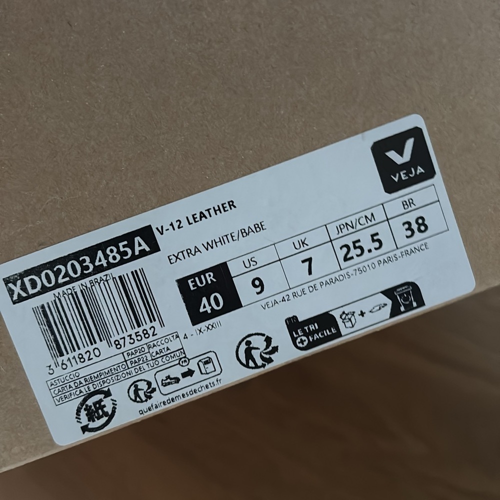 Veja White and Pink Sneakers - Picture 3 of 3